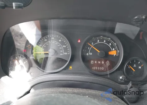 2016 Jeep Compass Sport z USA, uszkodzony, nr VIN 1C4NJCBA4GD611100